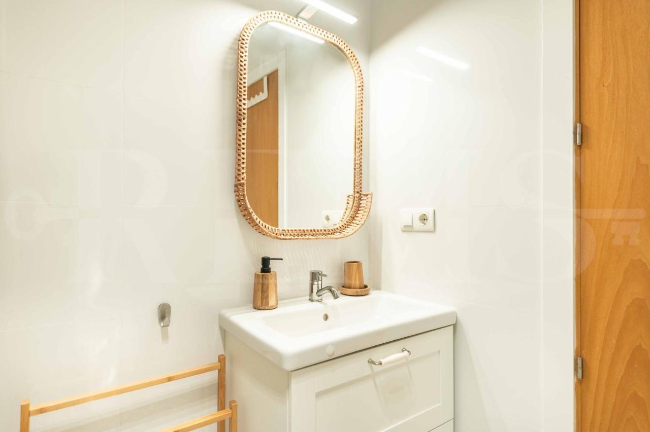 Bright Apartment Near The Historic Center By Rems مالقة المظهر الخارجي الصورة